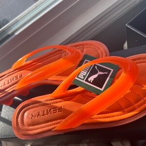 Puma x Fenty Wmns Cat Cleat Jelly Sandal 2025